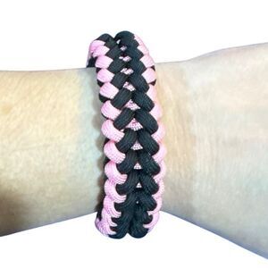 Handmade paracord bracelet